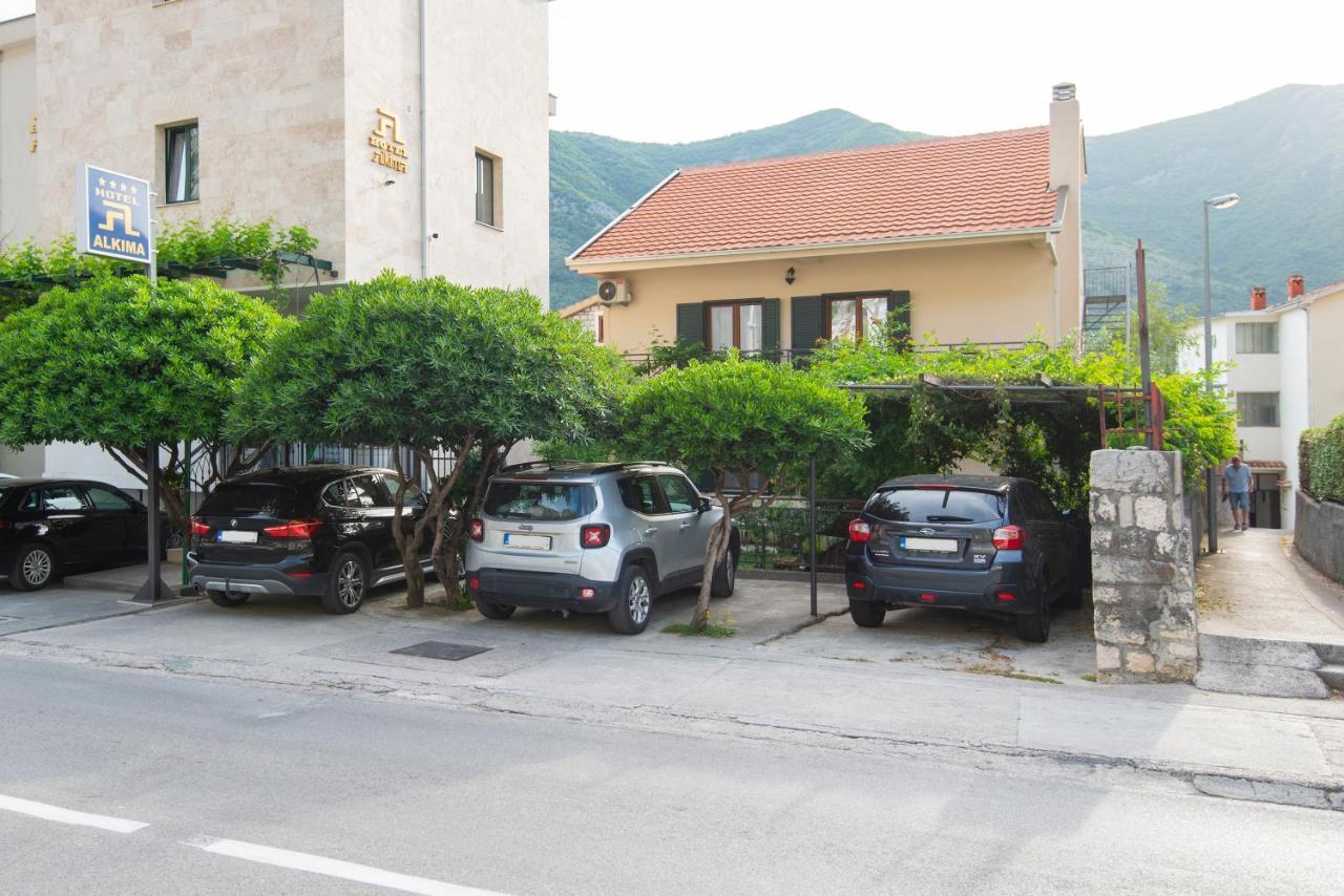 Apartments Kiki Kotor Eksteriør bilde